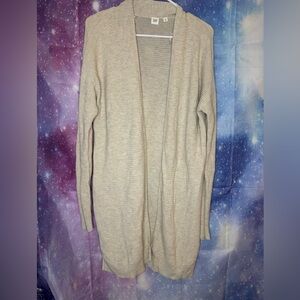 Gap long sweater cardigan 🛍